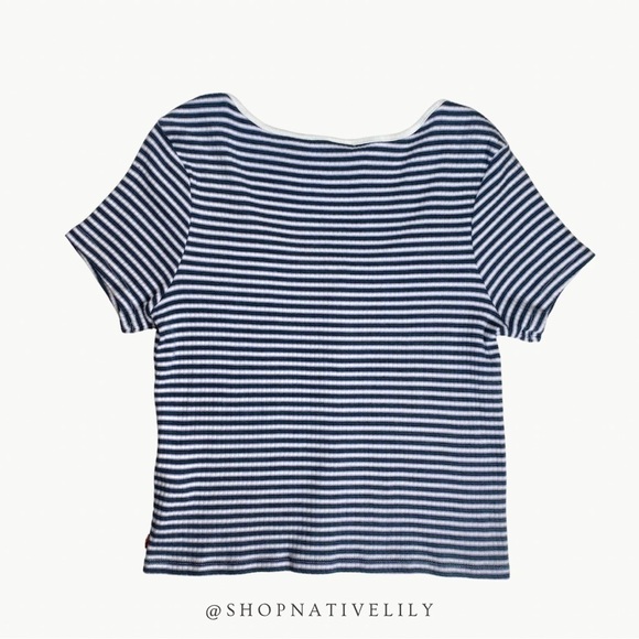 Levi's Women's Short Sleeve Britt Snap Front Ribbed Top Sz Medium, Green - Picture 4 of 7